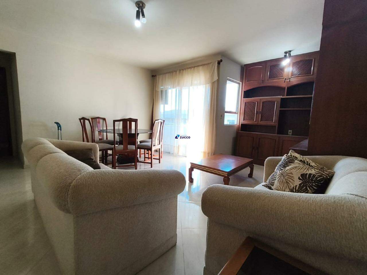 Apartamento à venda no Centro II: 
