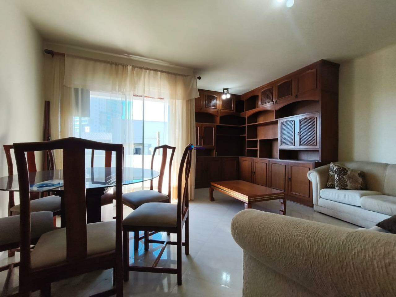 Apartamento à venda no Centro II: 