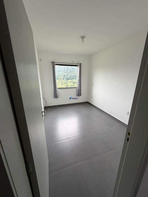 Apartamento à venda no Limeira Baixa: 