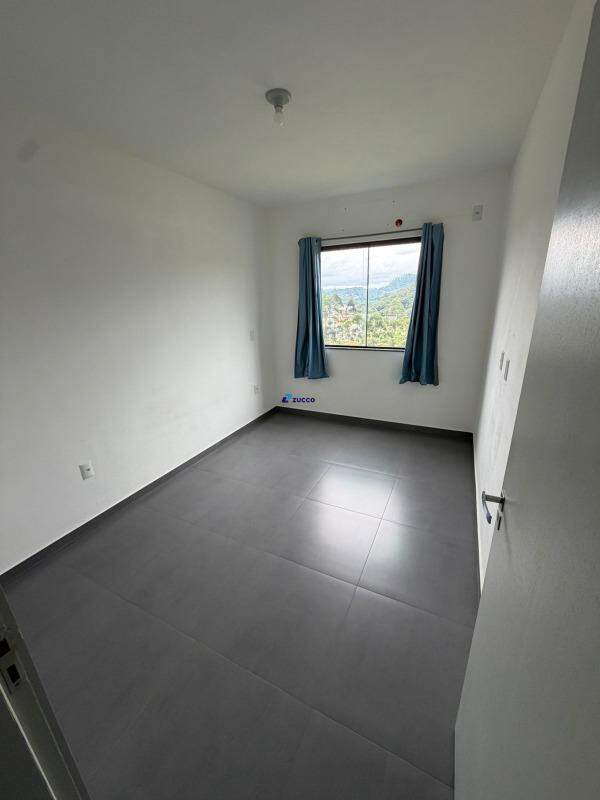 Apartamento à venda no Limeira Baixa: 