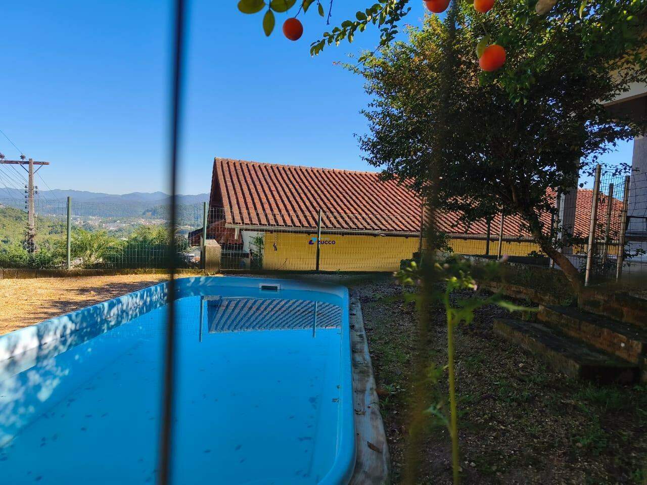 Casa à venda no Souza Cruz: 