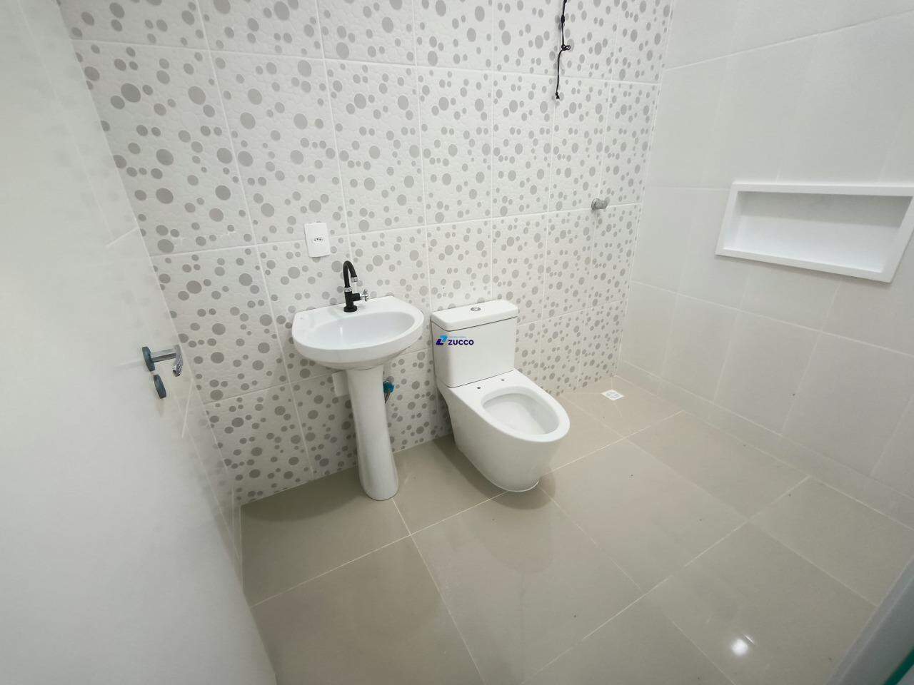Casa à venda no Bairro Itacolomi: 