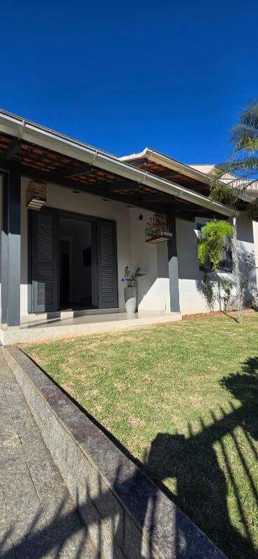 Casa à venda no Jardim Maluche: 