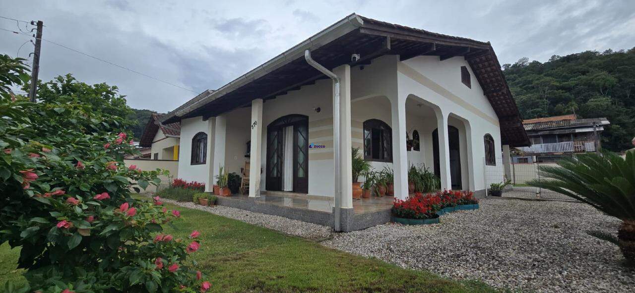 Casa à venda no São Pedro: 