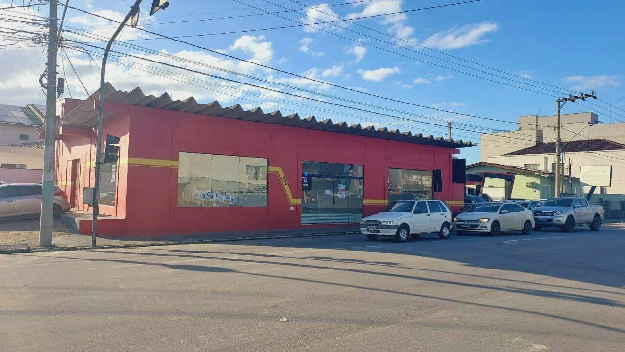 Sala para aluguel no Jardim Maluche: 