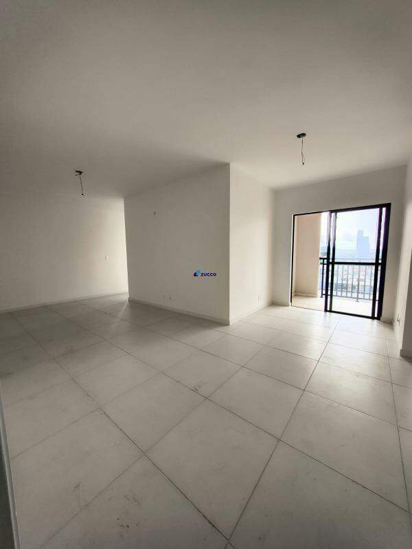 Apartamento à venda no Bairro Itacolomi: 
