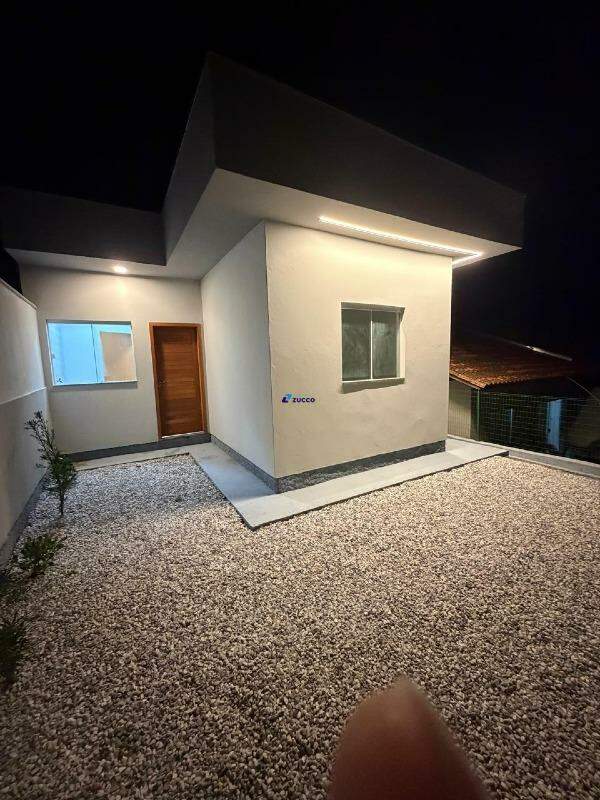 Casa à venda no Lageado Baixo: 