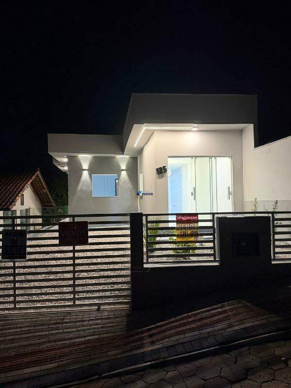 Casa à venda no Lageado Baixo: 