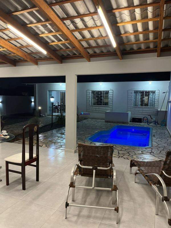 Casa à venda no Bairro São Cristóvão: 