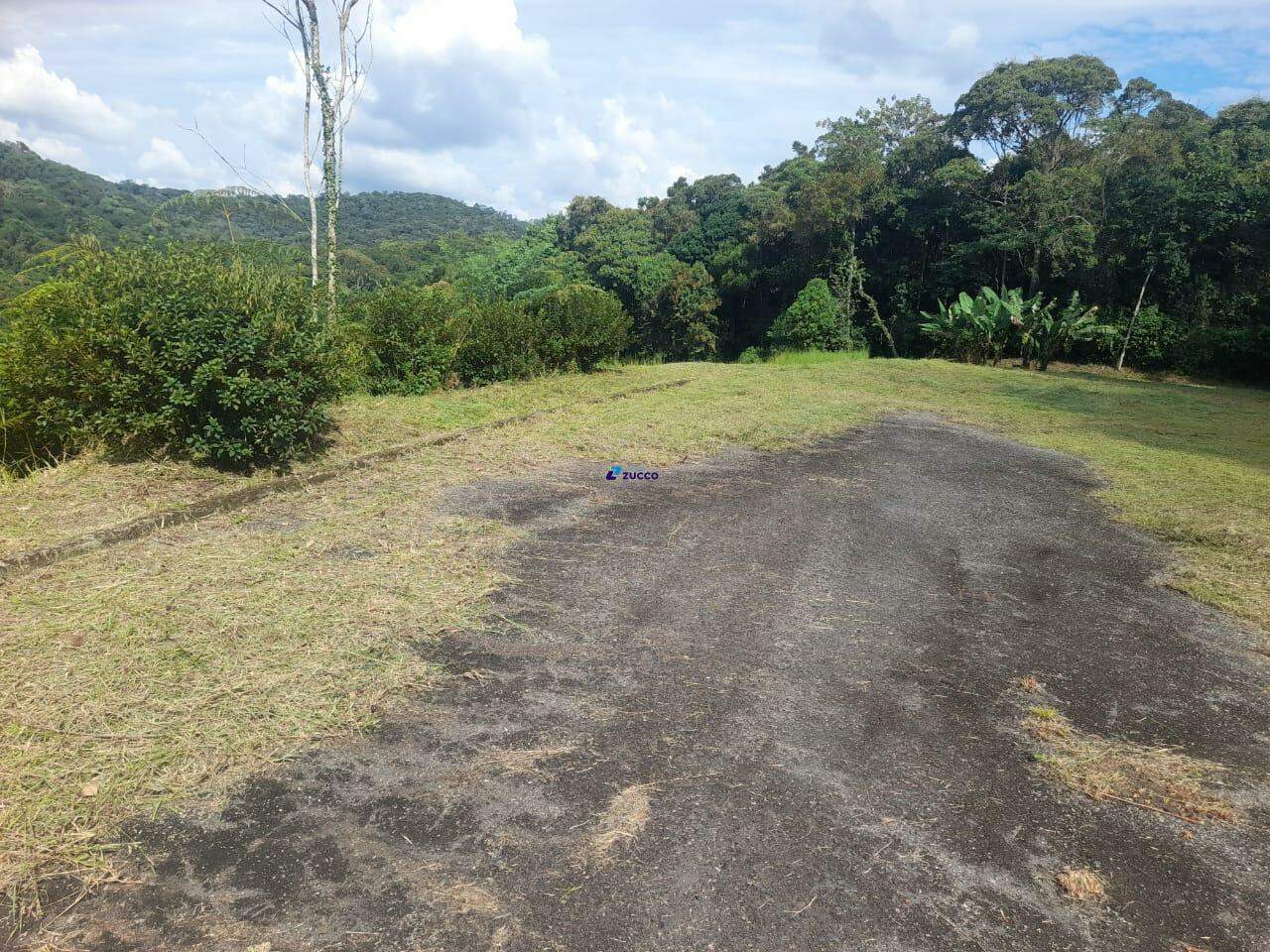 Terreno à venda no Centro II: 