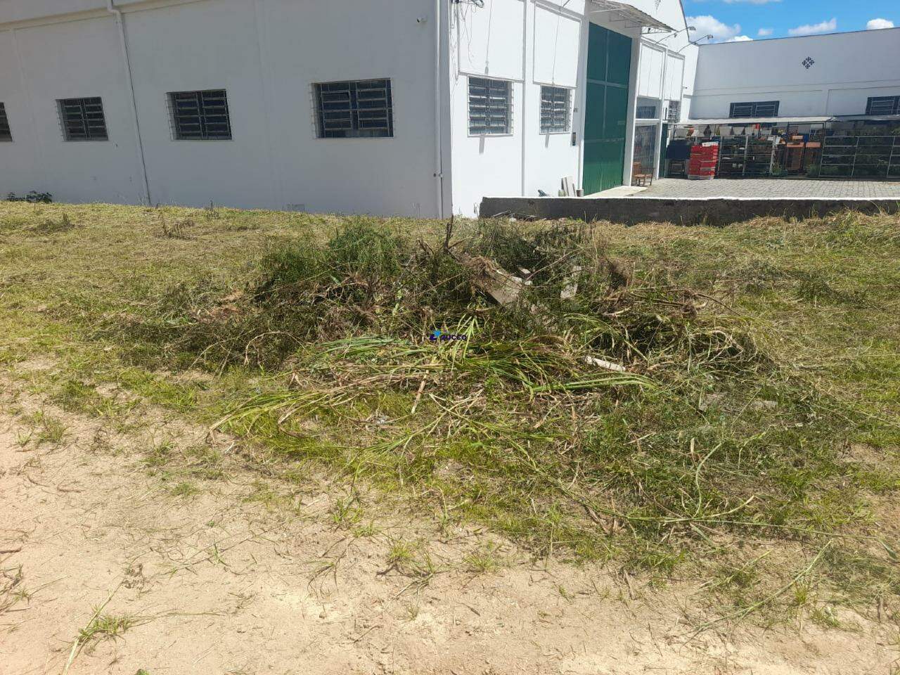 Terreno à venda no Santa Luzia: 