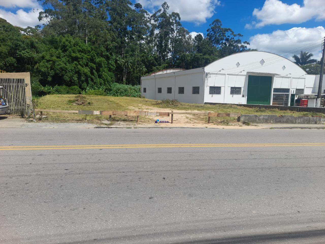 Terreno à venda no Santa Luzia: 