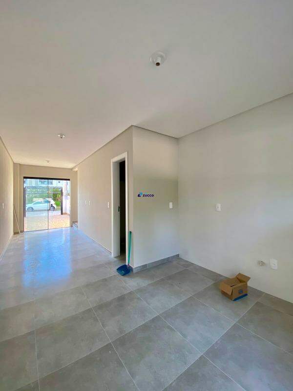 Casa à venda no Souza Cruz: 