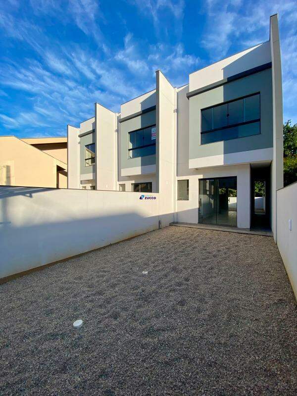 Casa à venda no Souza Cruz: 