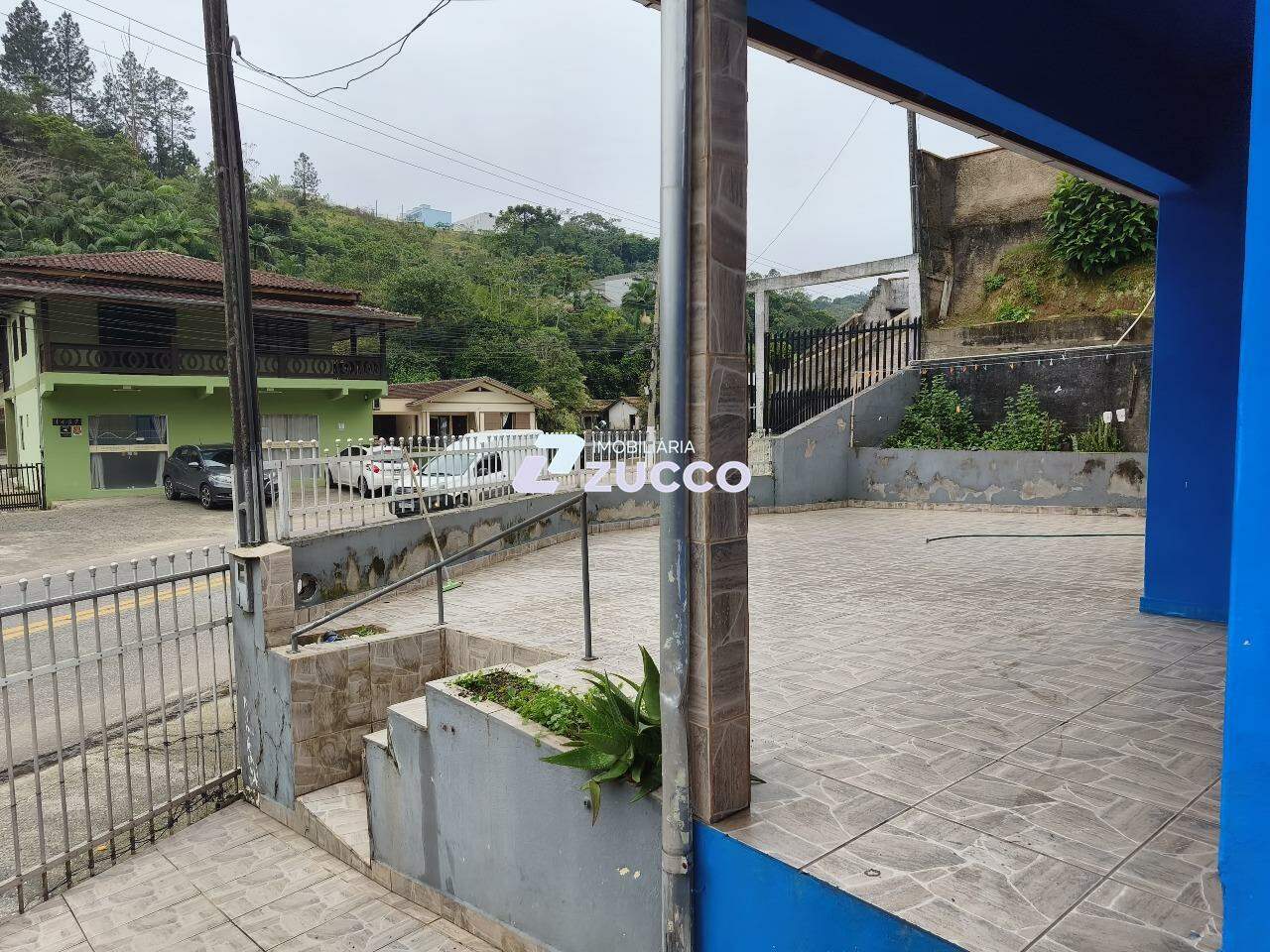 Casa à venda no Primeiro de Maio: 
