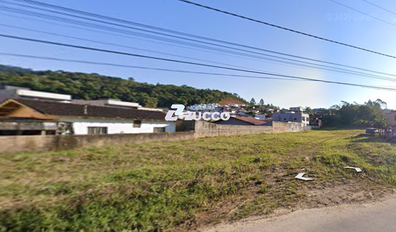 Terreno à venda no Limoeiro: 