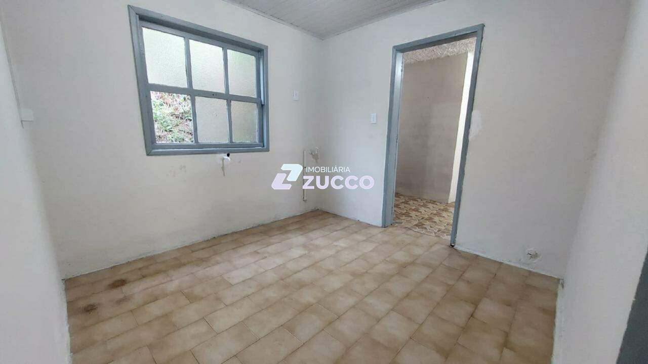 Casa à venda no Primeiro de Maio: 