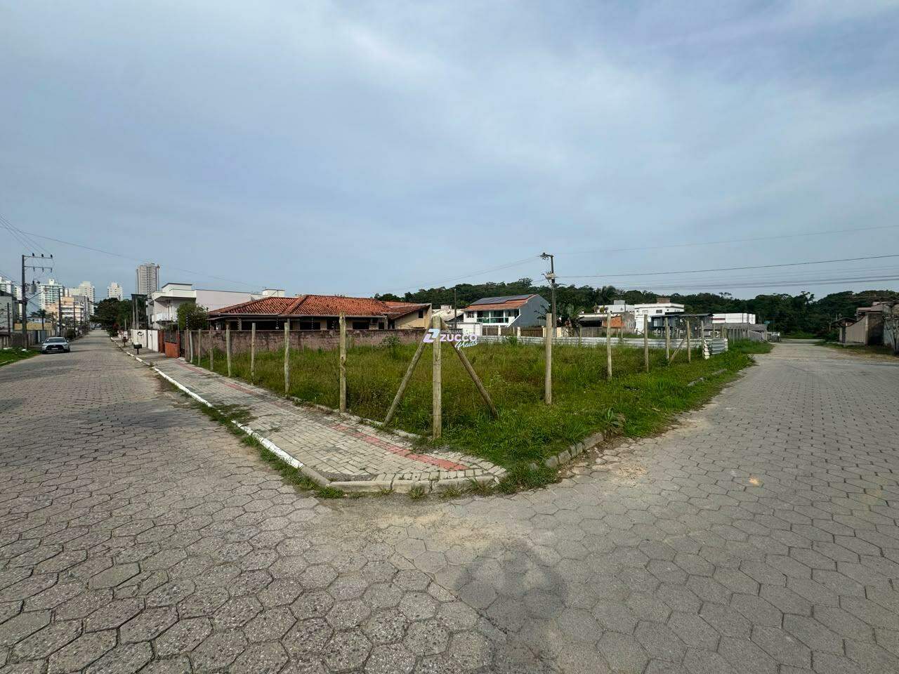 Terreno à venda no Itacolomi: 