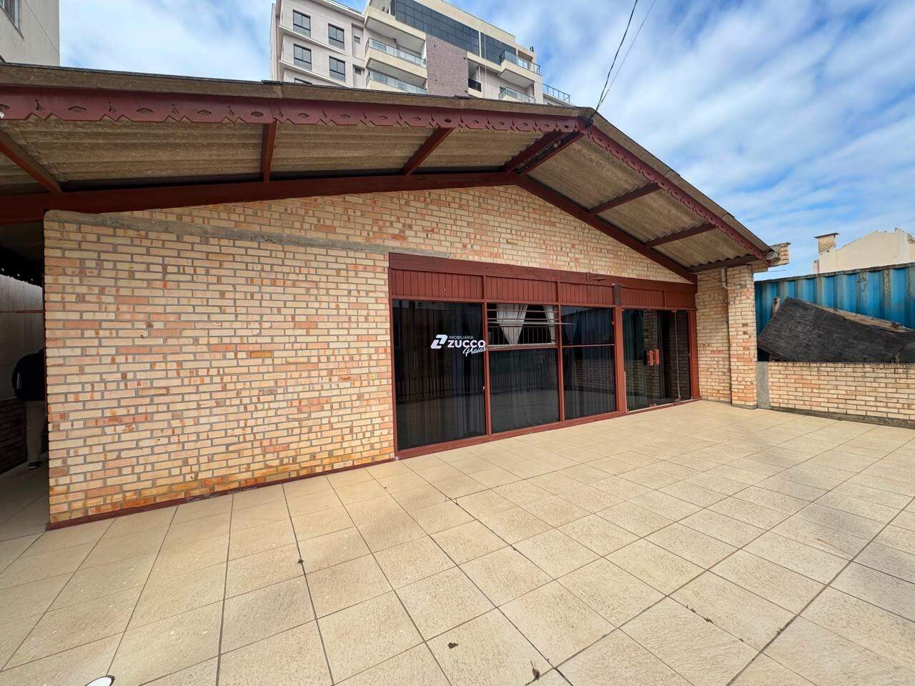 Casa à venda no Bairro Itacolomi: 