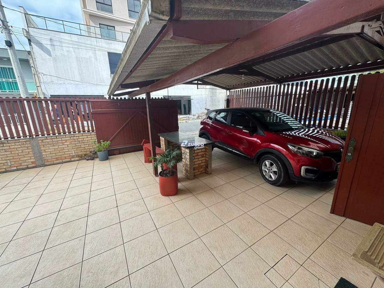 Casa à venda no Bairro Itacolomi: 