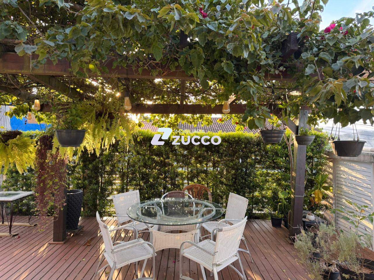 Casa à venda no Souza Cruz: 