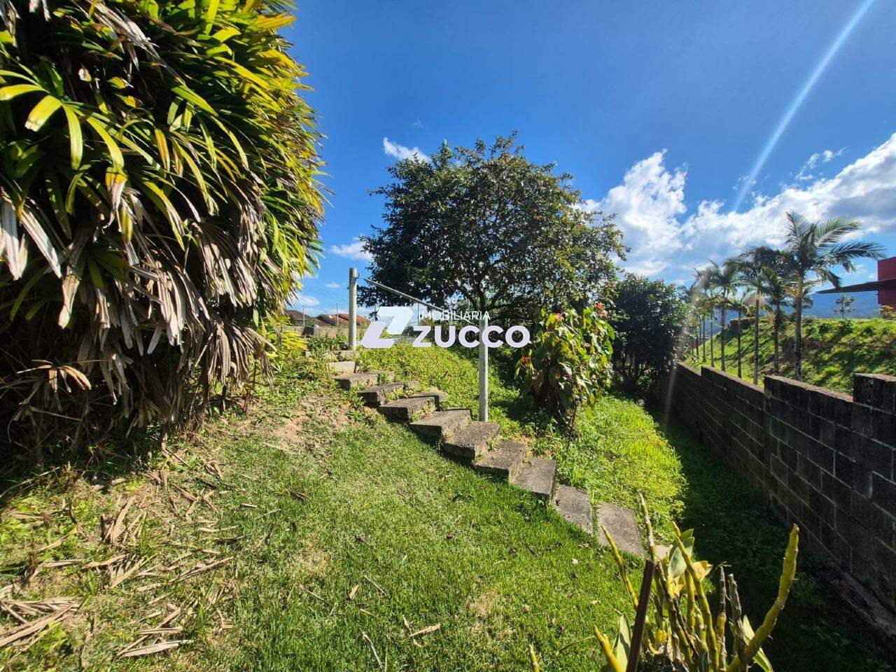 Casa à venda no Santa Terezinha: 