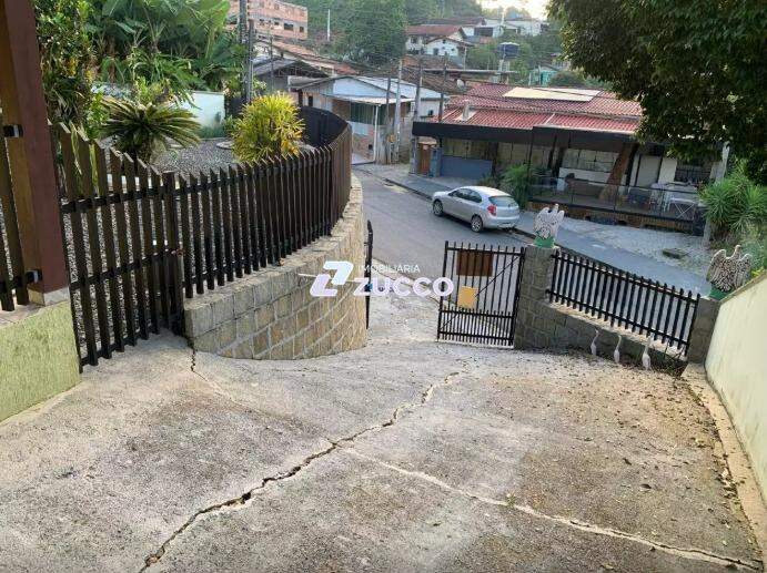 Casa para aluguel no Azambuja: 