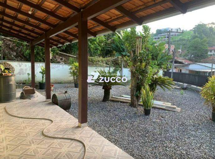 Casa para aluguel no Azambuja: 