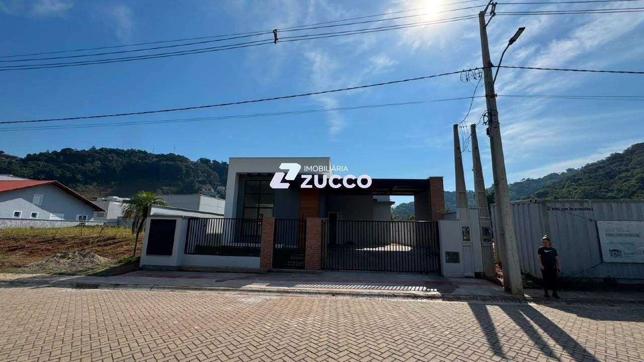 Casa à venda no Bateas: 