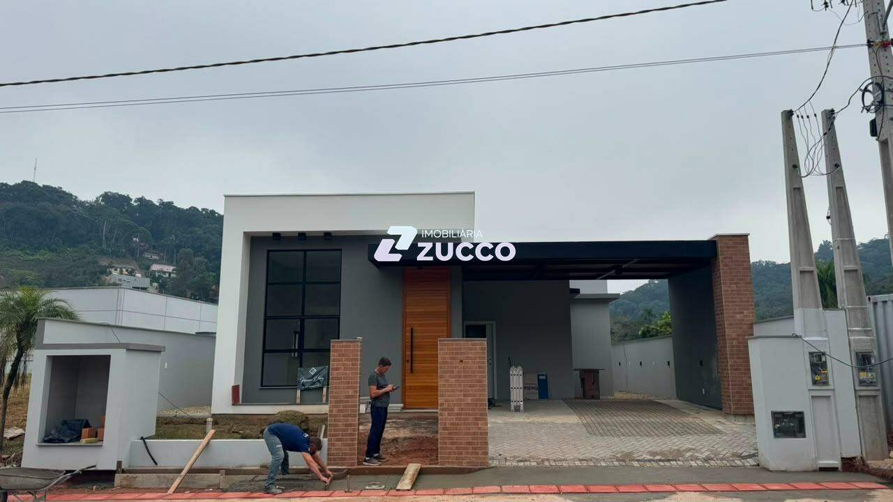 Casa à venda no Bateas: 