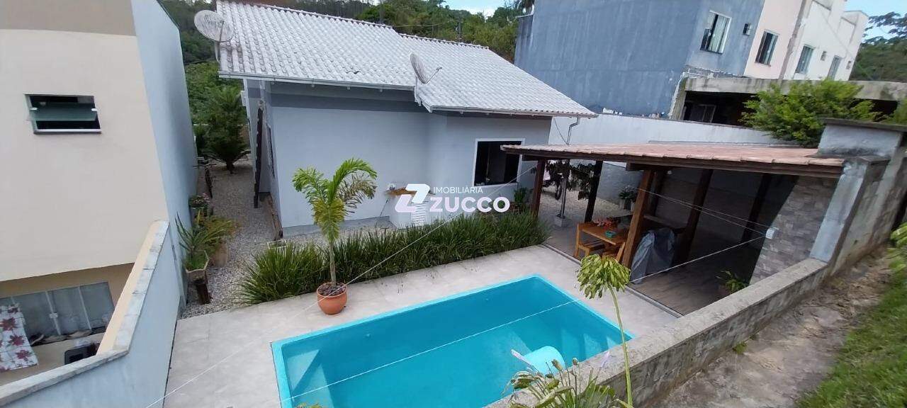 Casa à venda no Cedrinho: 