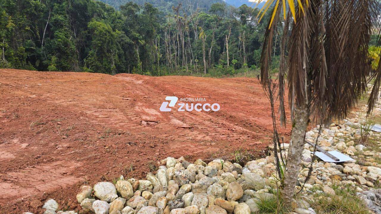 Lote à venda no Bateas: 