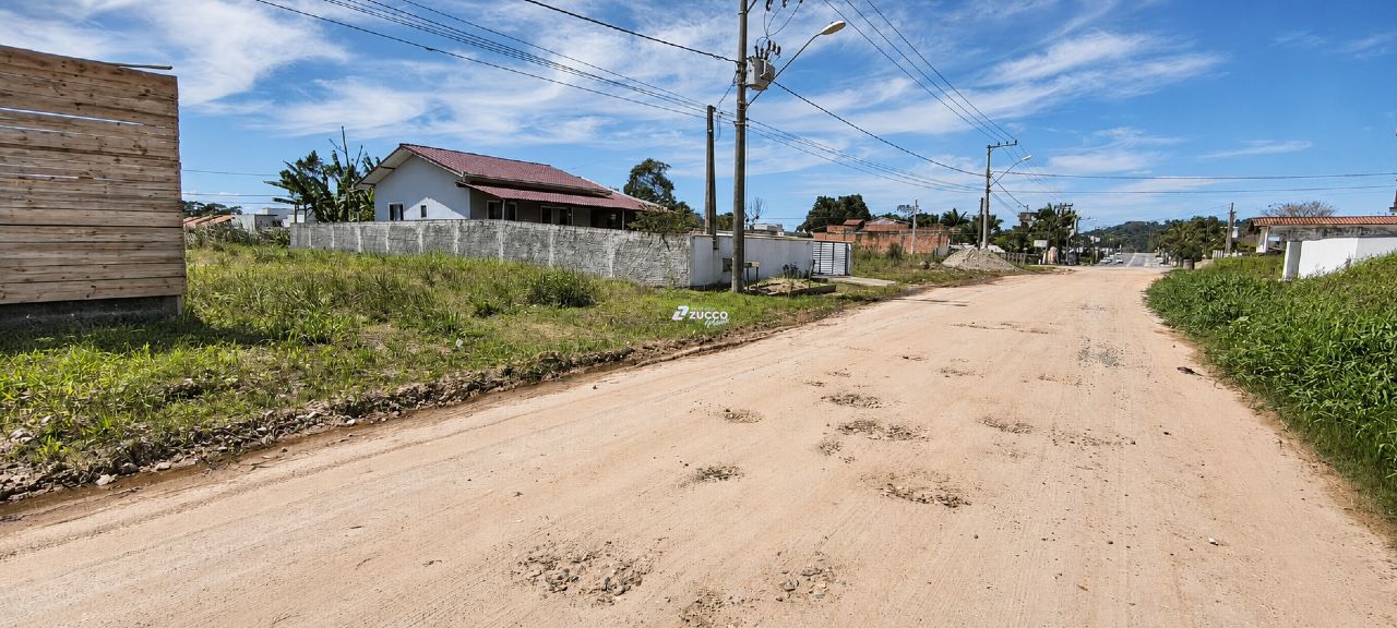 Terreno à venda no Itajuba: 