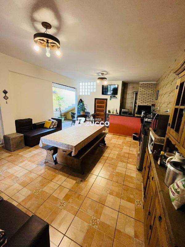 Casa à venda no Dom Joaquim: 