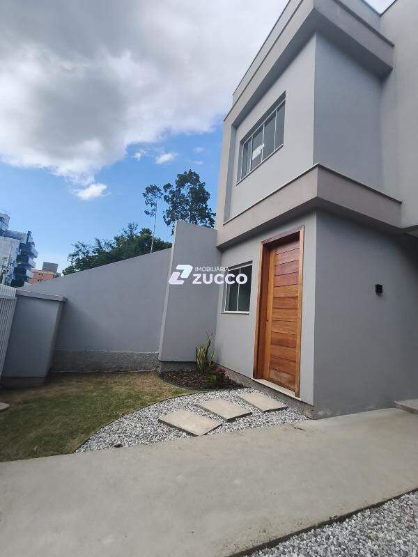 Casa à venda no Souza Cruz: 