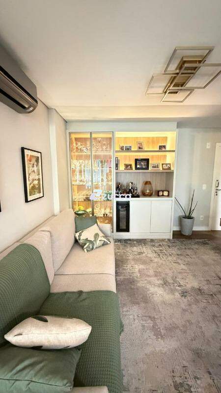 Apartamento à venda no Centro 1: 