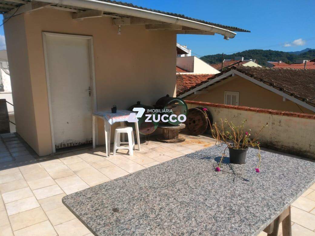 Casa à venda no Santa Terezinha: 
