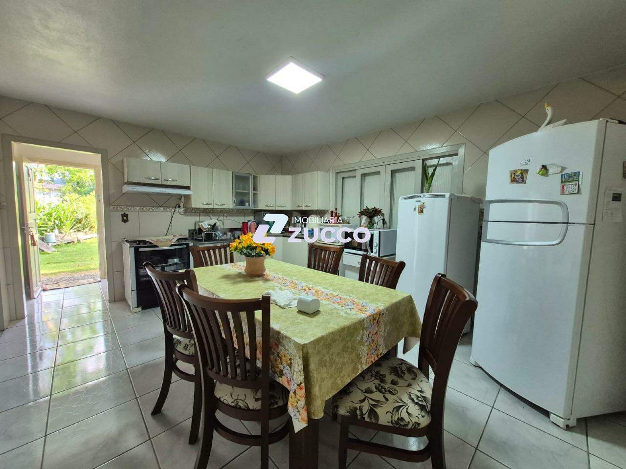 Casa à venda no Limeira Baixa: 