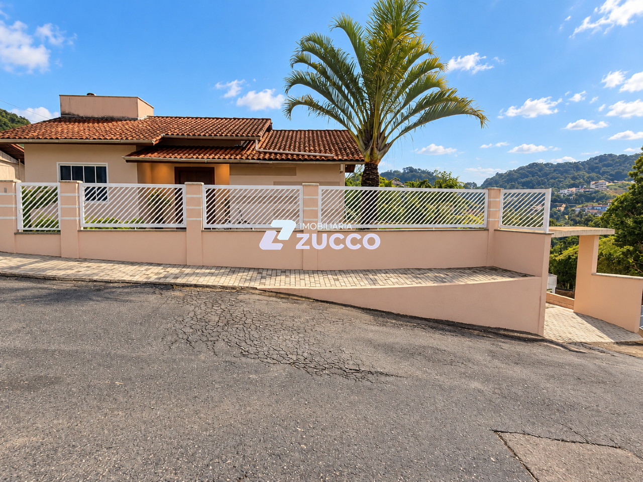 Casa à venda no Azambuja: 