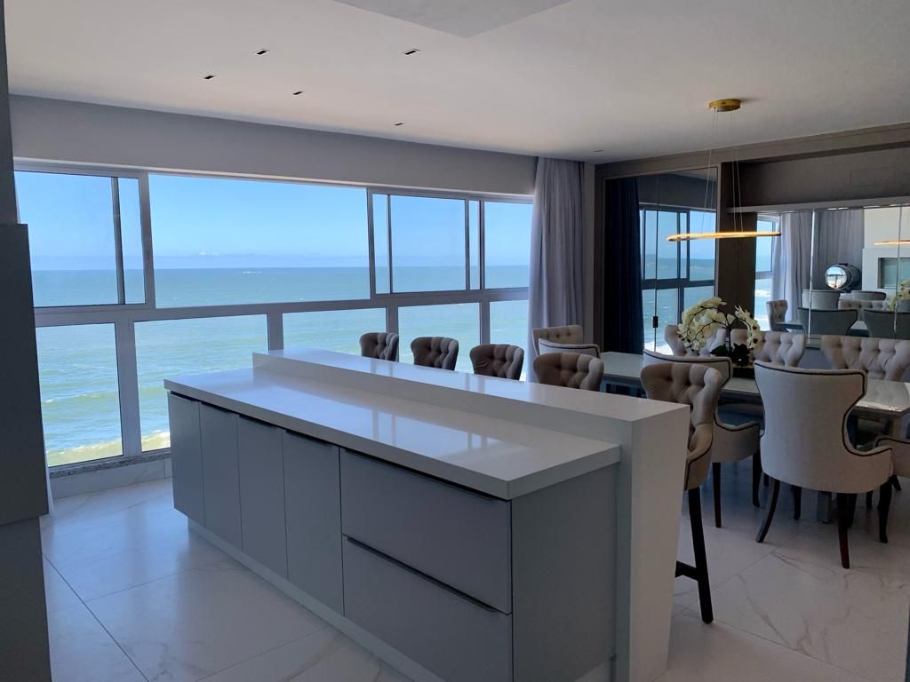 Apartamento à venda no Beira Mar: 