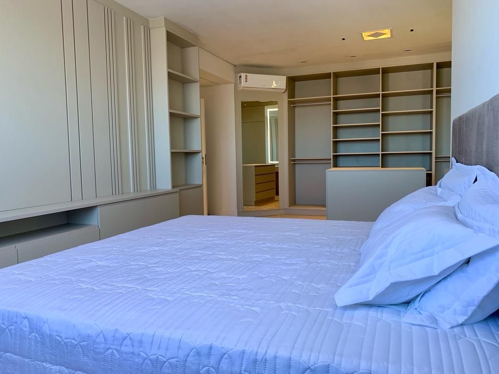 Apartamento à venda no Beira Mar: 