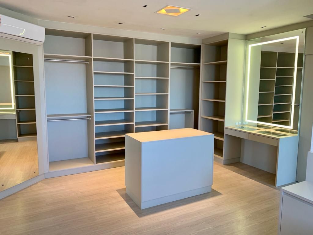 Apartamento à venda no Beira Mar: 