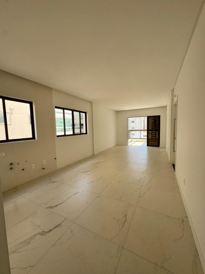 Apartamento à venda no Andorinha: 