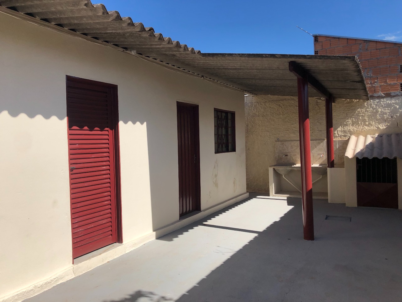 Casa para aluguel no Santa Marta: 