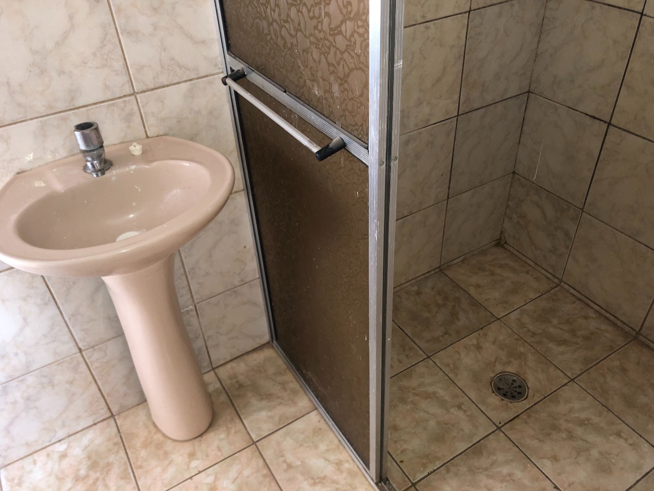 Casa para aluguel no Santa Marta: 