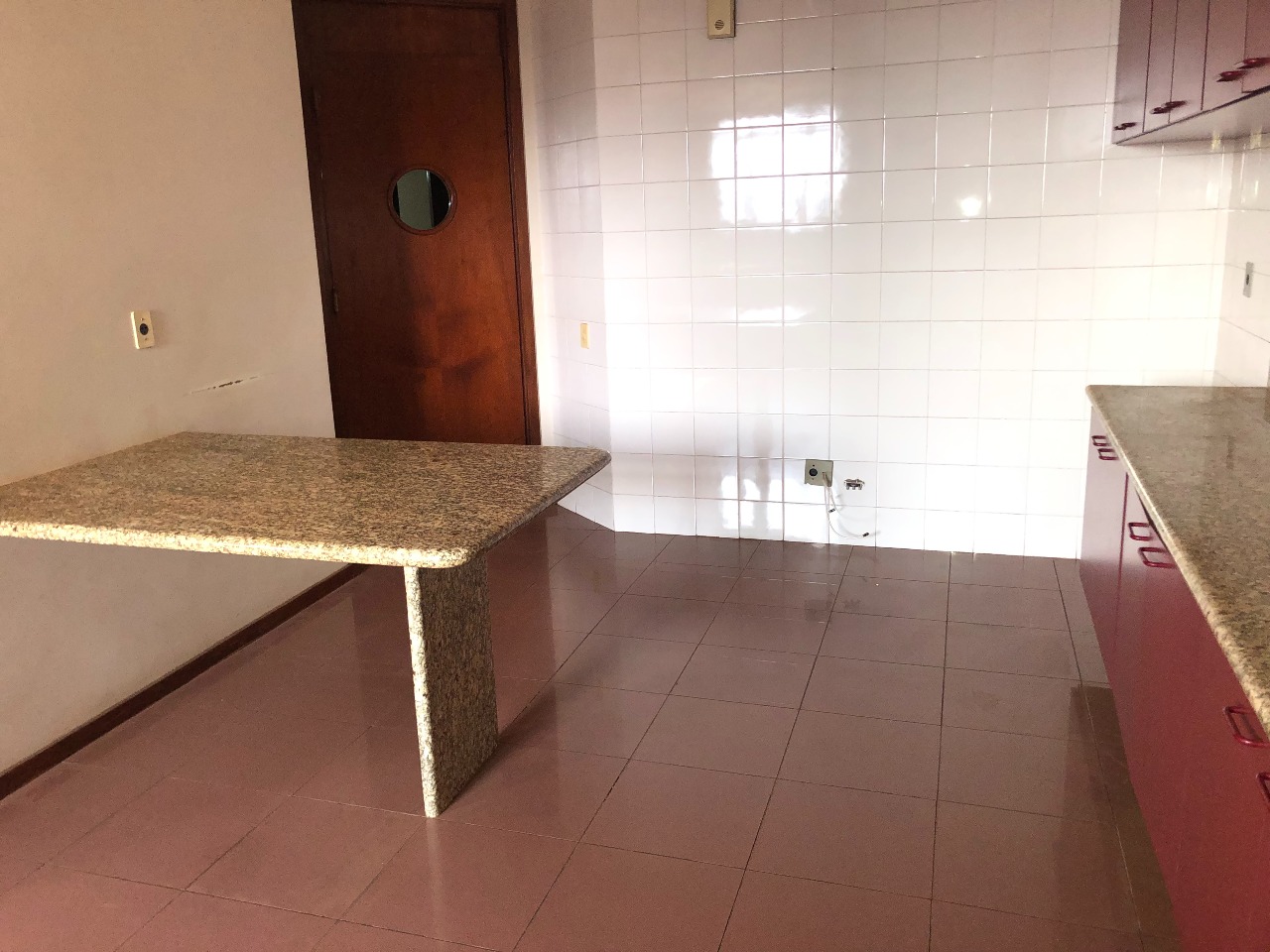 Apartamento para aluguel no mercês: 