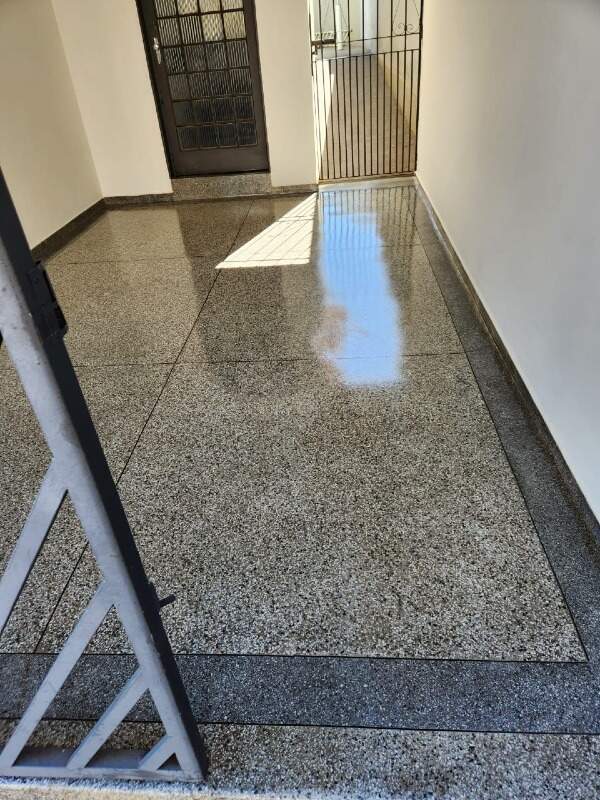 COMERCIAL para aluguel, 1 quarto, 1 vaga, FABRICIO - Uberaba/MG
