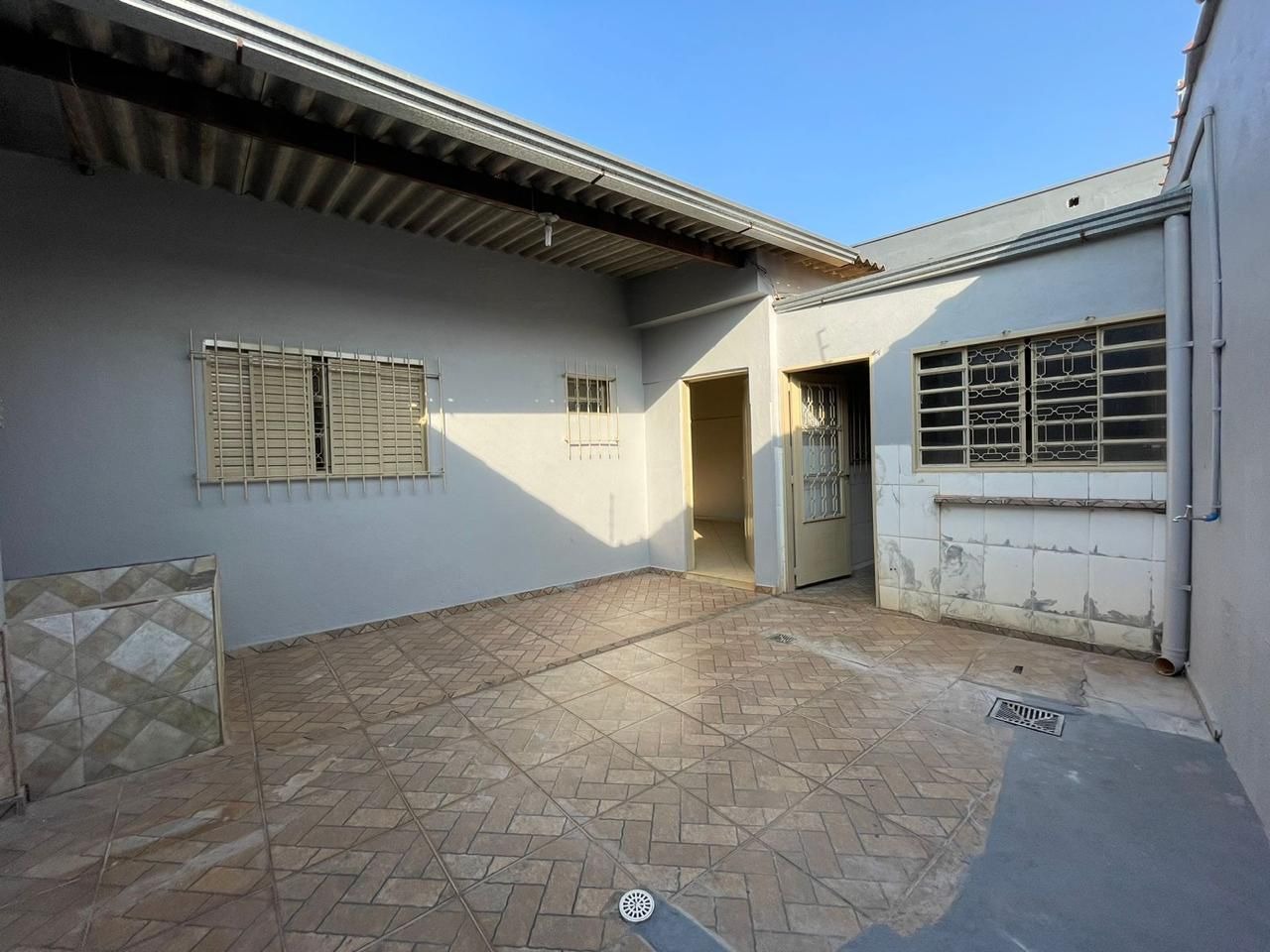 GALPAO/ AREA COMERCIA/ COMERCIAL/ TERREMO para aluguel no Parque das Gameleiras: 