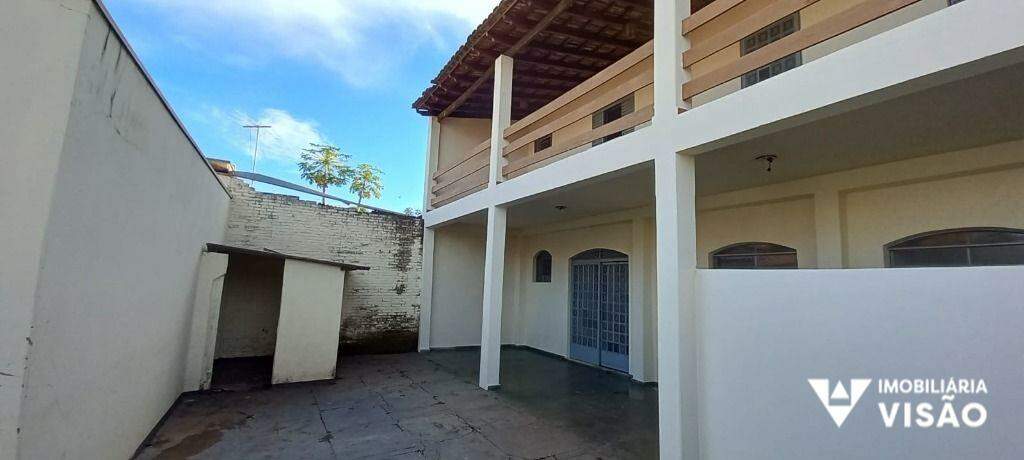 Casa para aluguel no Conjunto Costa Telles I: 