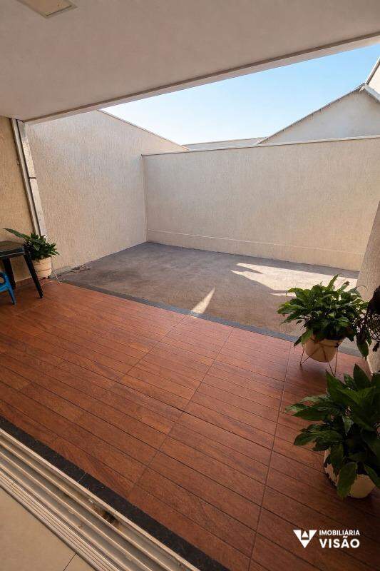 Apartamento à venda no SANTA MARIA: 